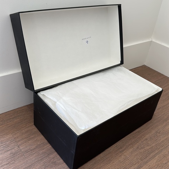 Gucci empty shoe box - Picture 6 of 7